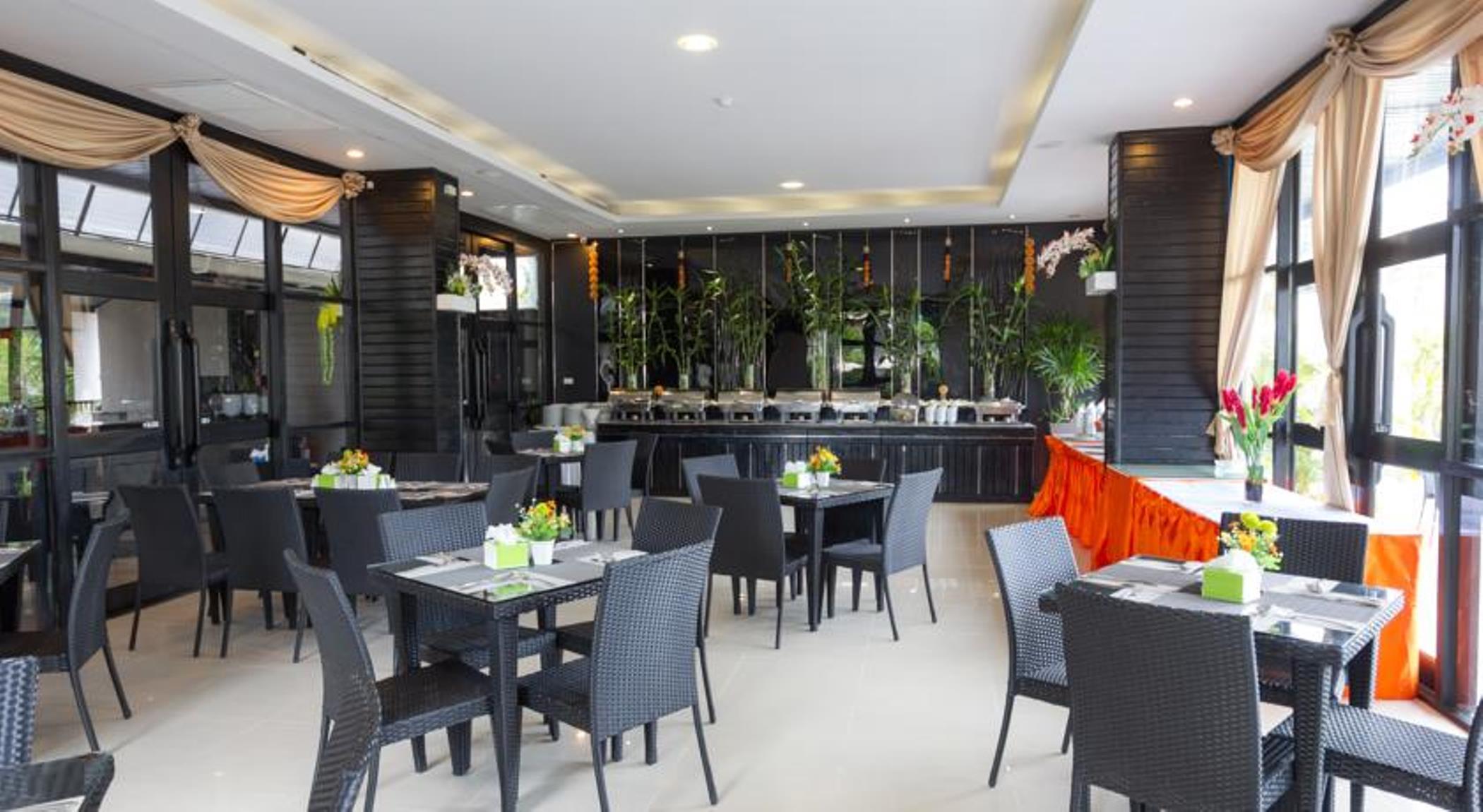 Hotel Golden Tulip Essential Pattaya Exterior foto