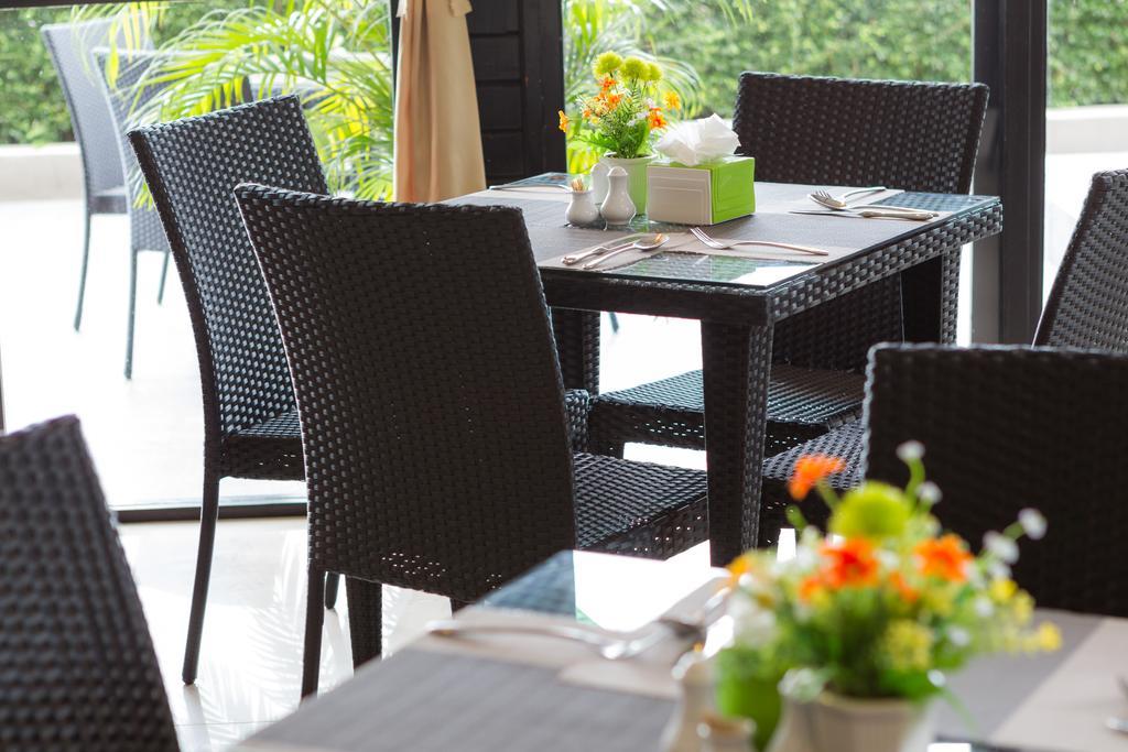 Hotel Golden Tulip Essential Pattaya Exterior foto