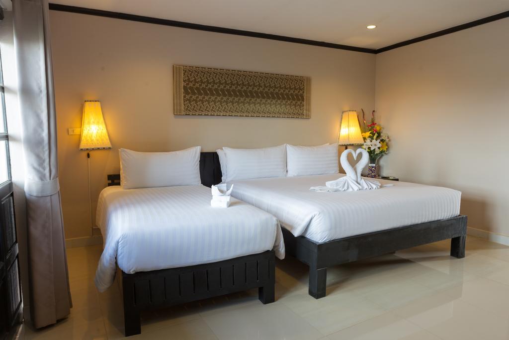 Hotel Golden Tulip Essential Pattaya Exterior foto