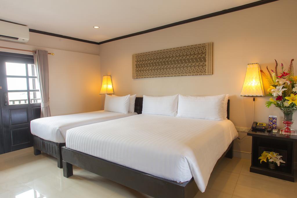 Hotel Golden Tulip Essential Pattaya Exterior foto