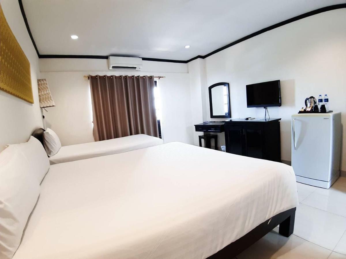 Hotel Golden Tulip Essential Pattaya Exterior foto